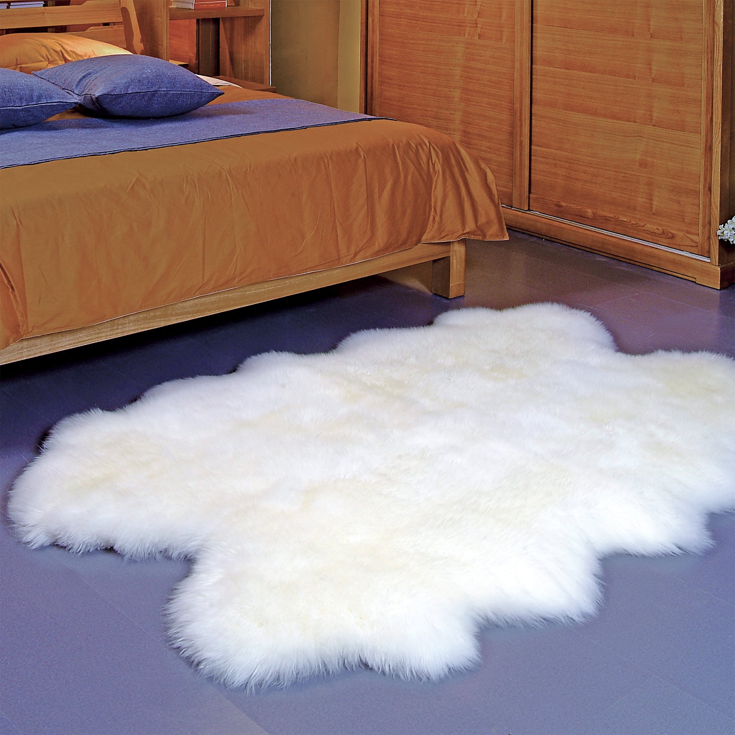 The Mood Charlie Sheepskin Quarto Pelt Rug, Natural Ivory