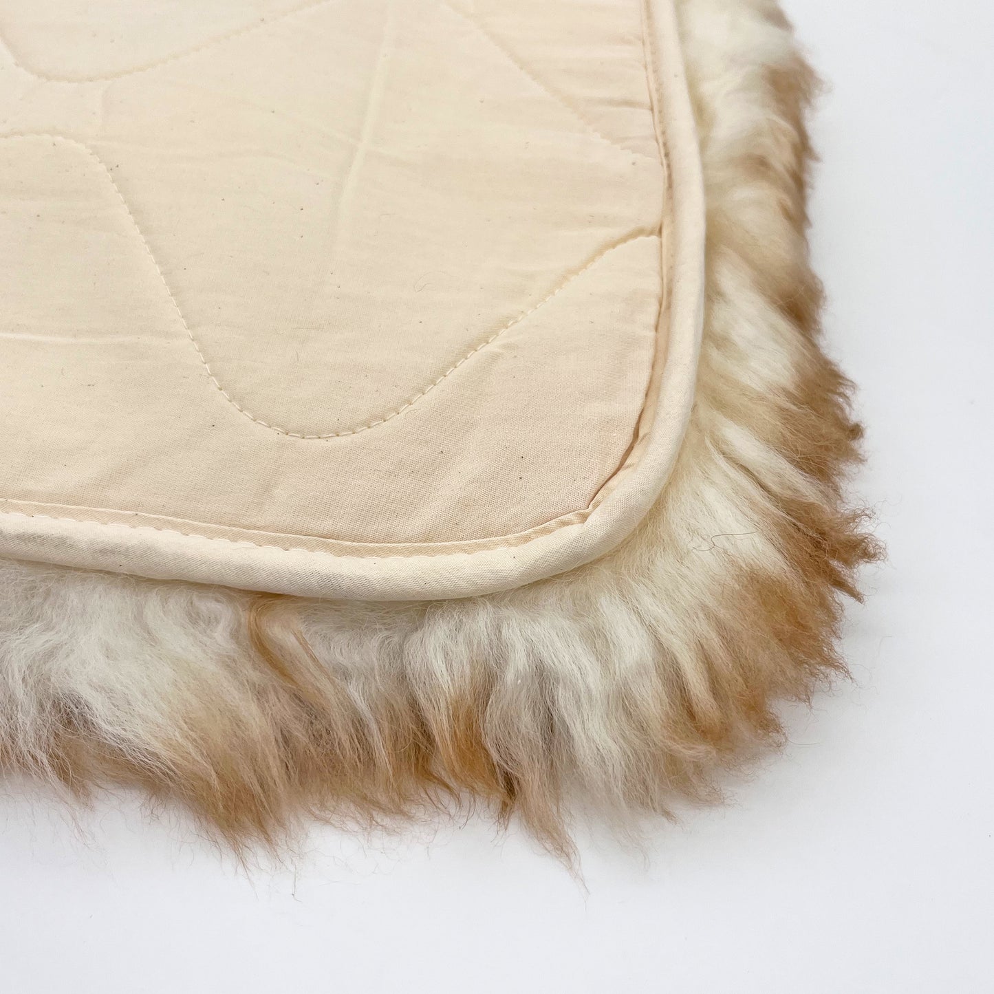 Bowron PetCare Sheepskin Pet Bed, Eclipse (Brown/Ivory), 14x22 in.