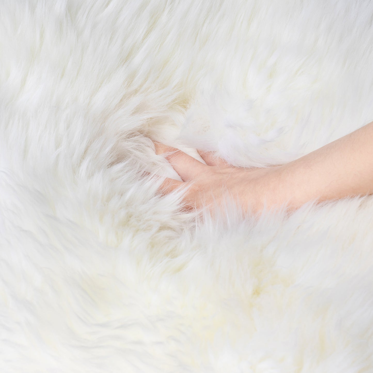 The Mood Charlie Sheepskin Pelt Rug, Natural Ivory