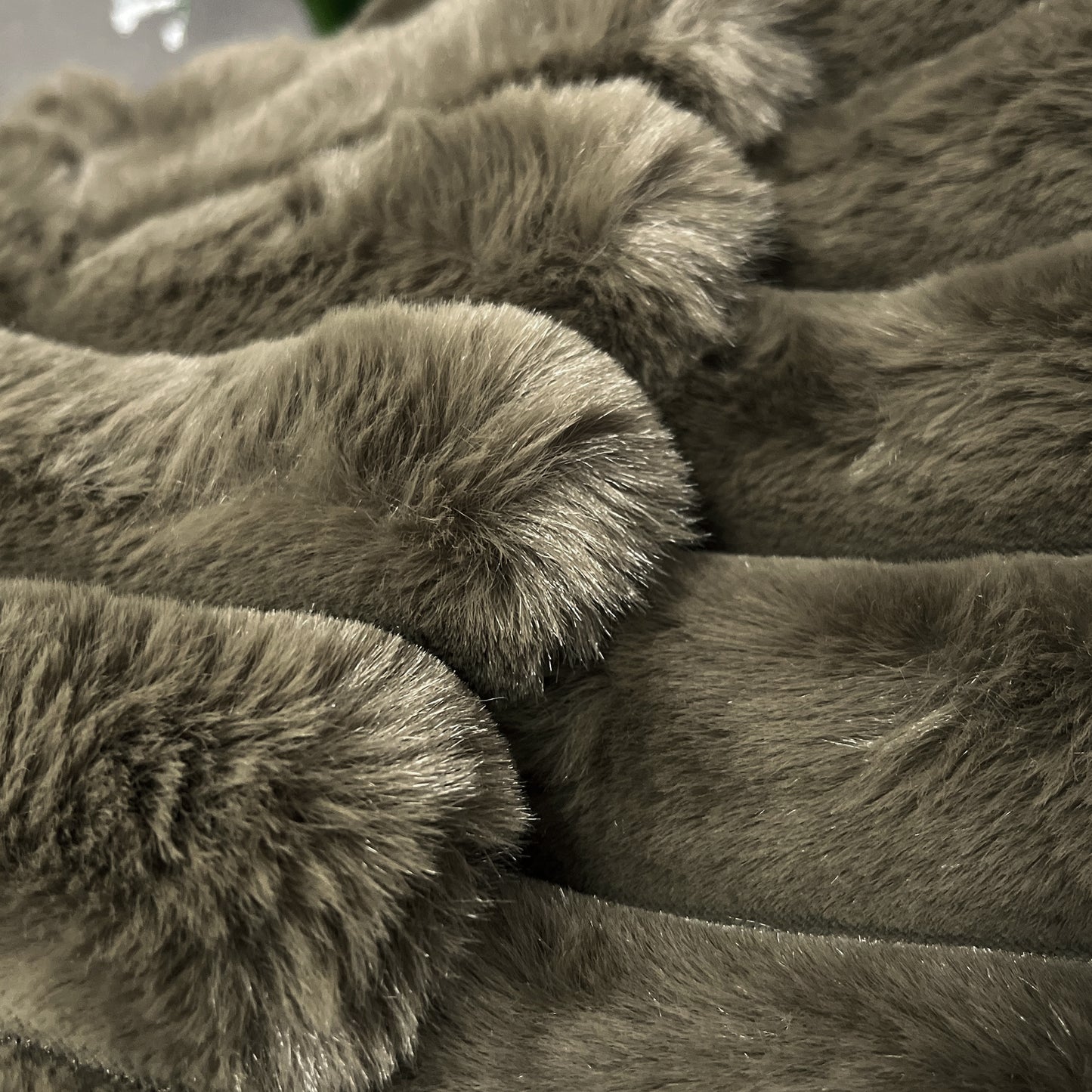 The Mood Puffy Faux Fur Throw, 50x60 in. Olive (Brown-Green)