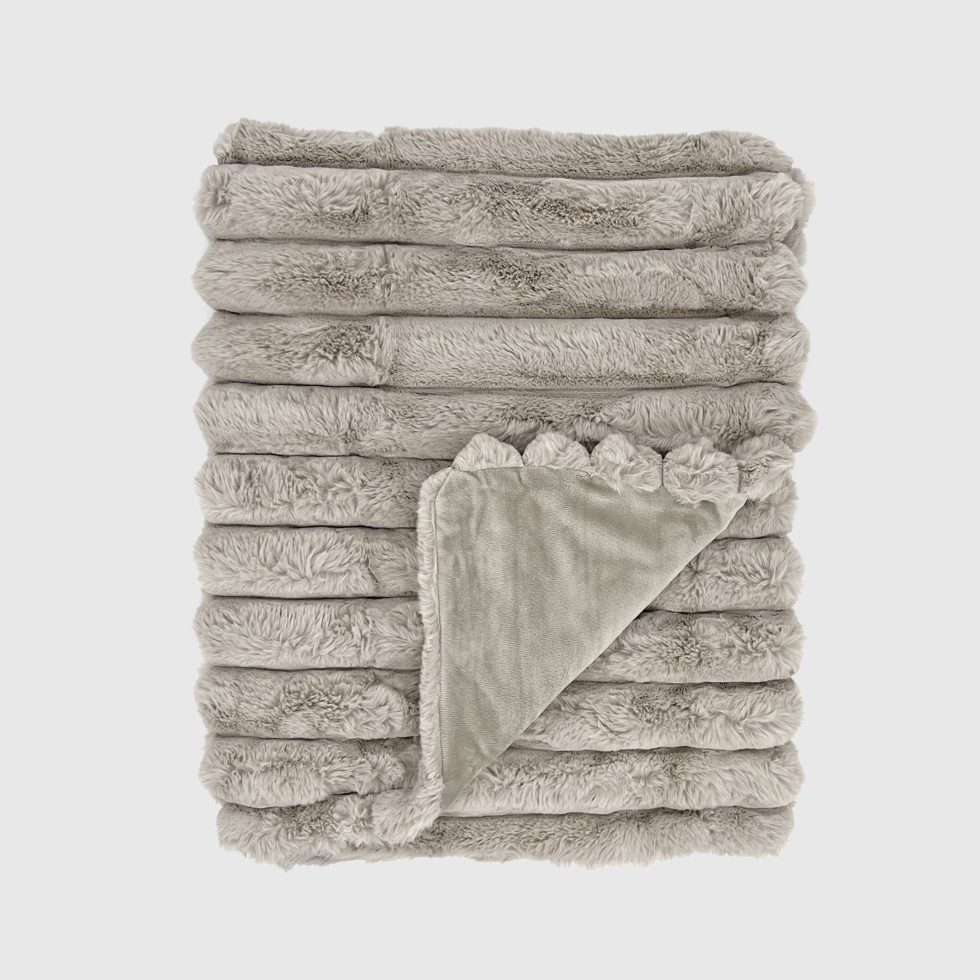 The Mood Puffy Faux Fur Throw, 50x60 in. Fog Gray