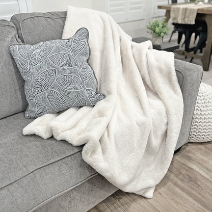 Rex Faux Fur Throw - Coconut