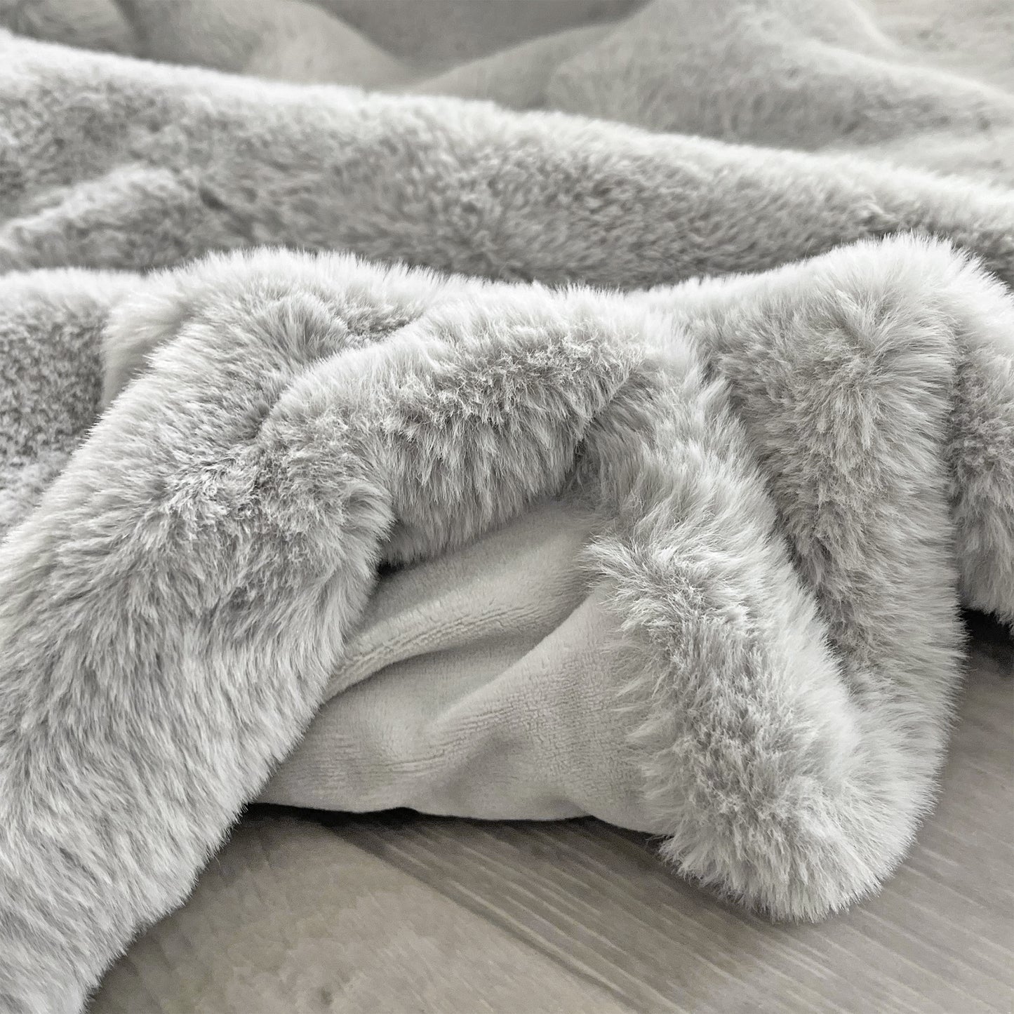 Rex Faux Fur Throw - Light Gray