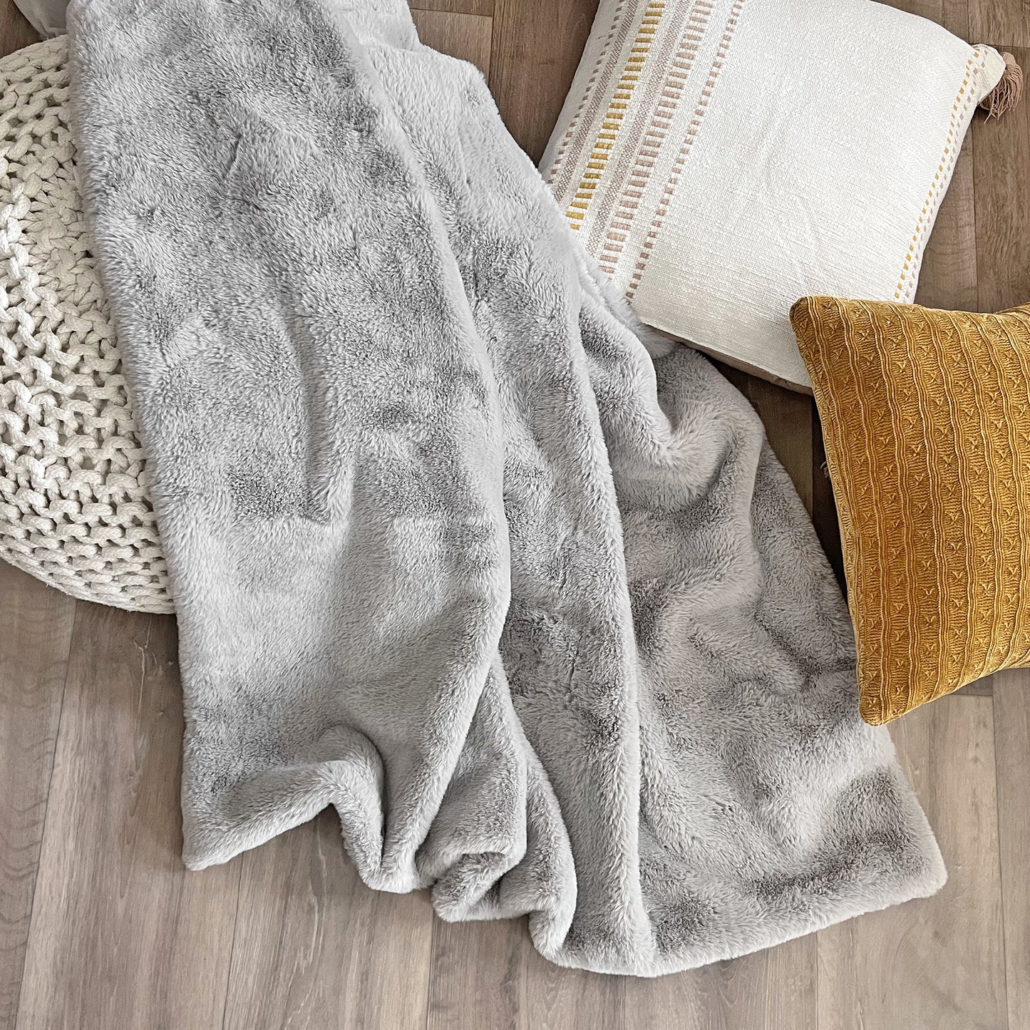 Rex Faux Fur Throw - Light Gray