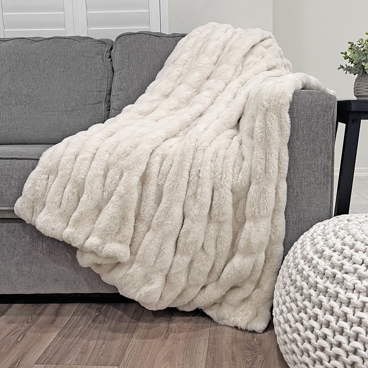 Mallow Faux Fur Throw - Coconut