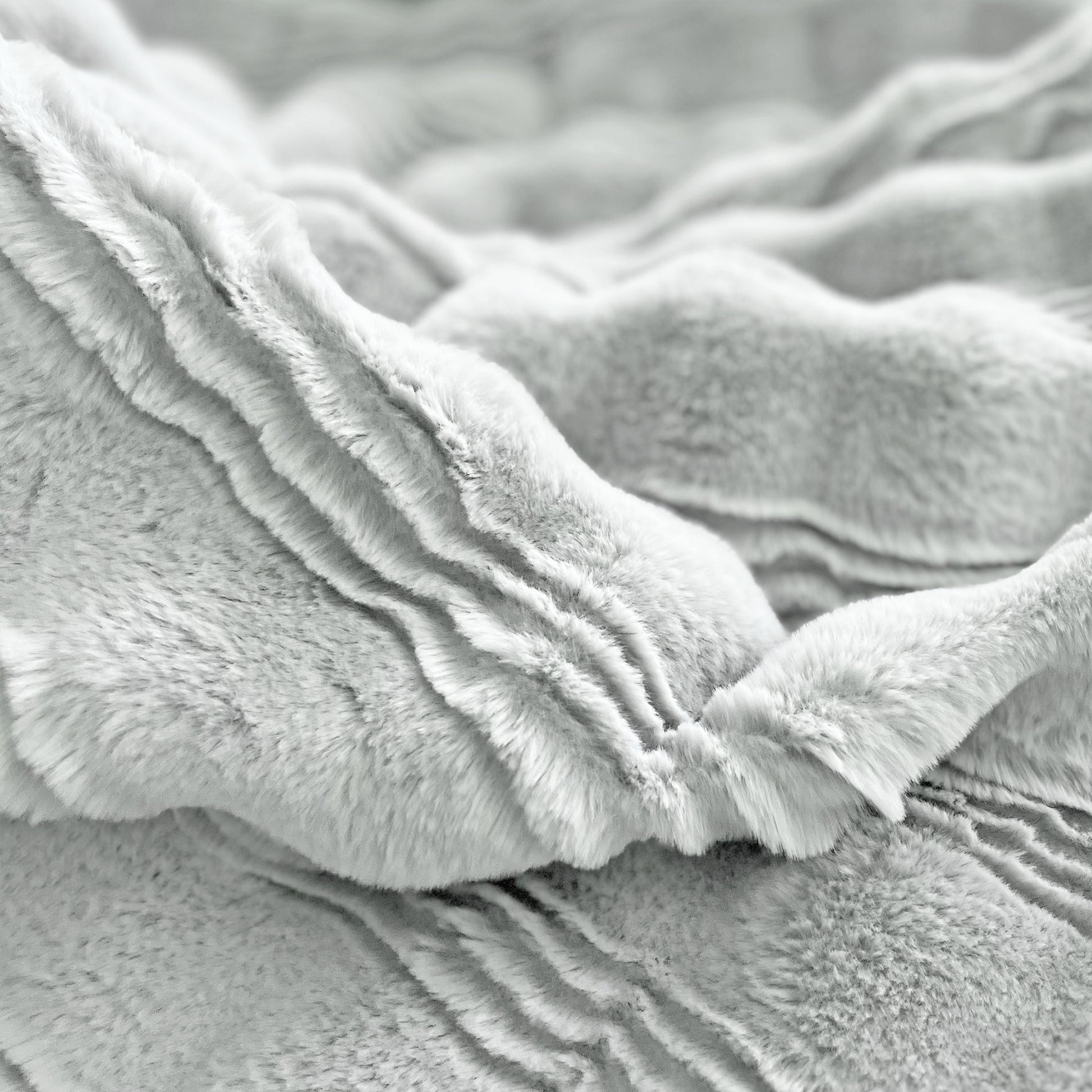The Mood Scallop Faux Fur Throw, 50x60 in., Arctic Gray
