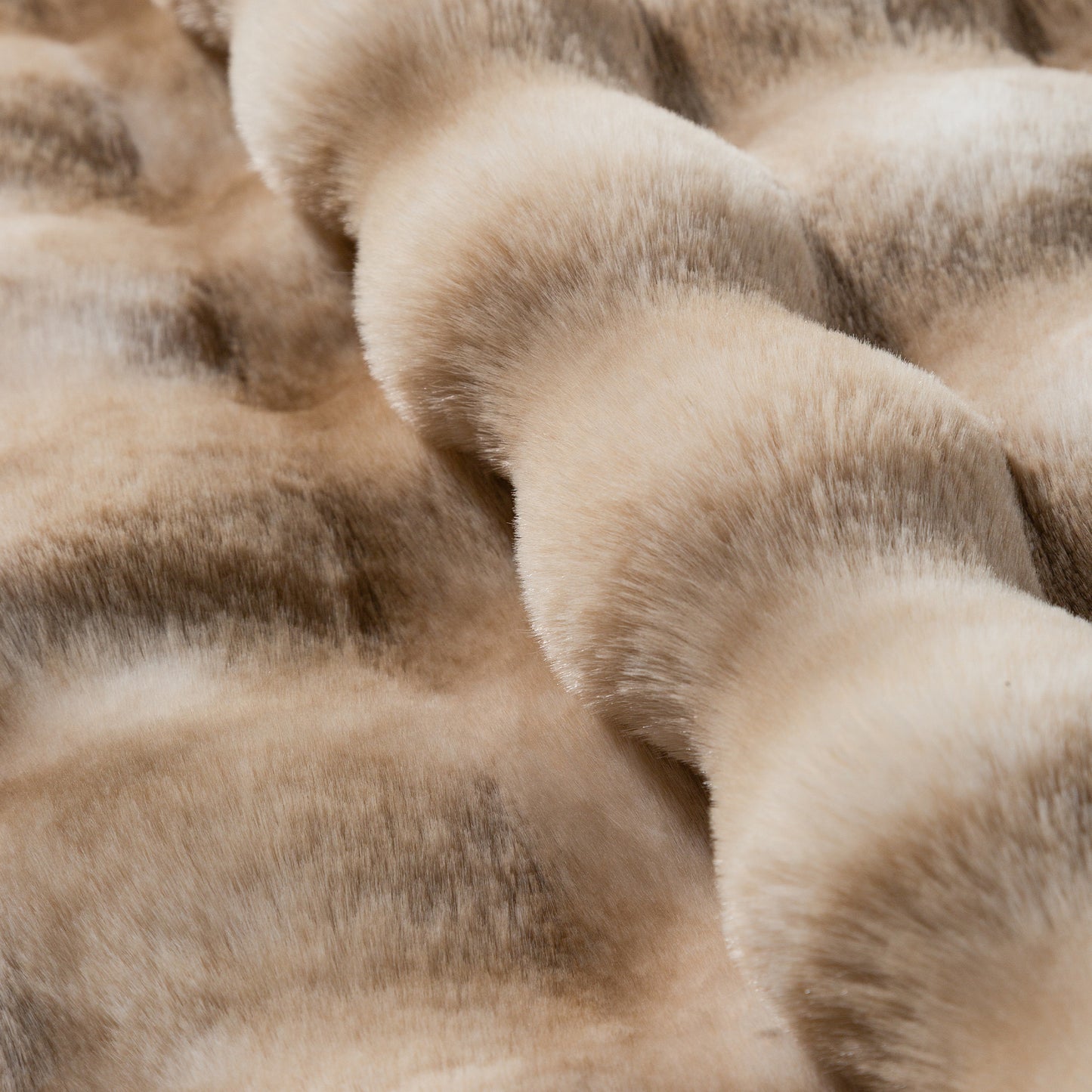 Cubby II Faux Fur Throw - Reindeer