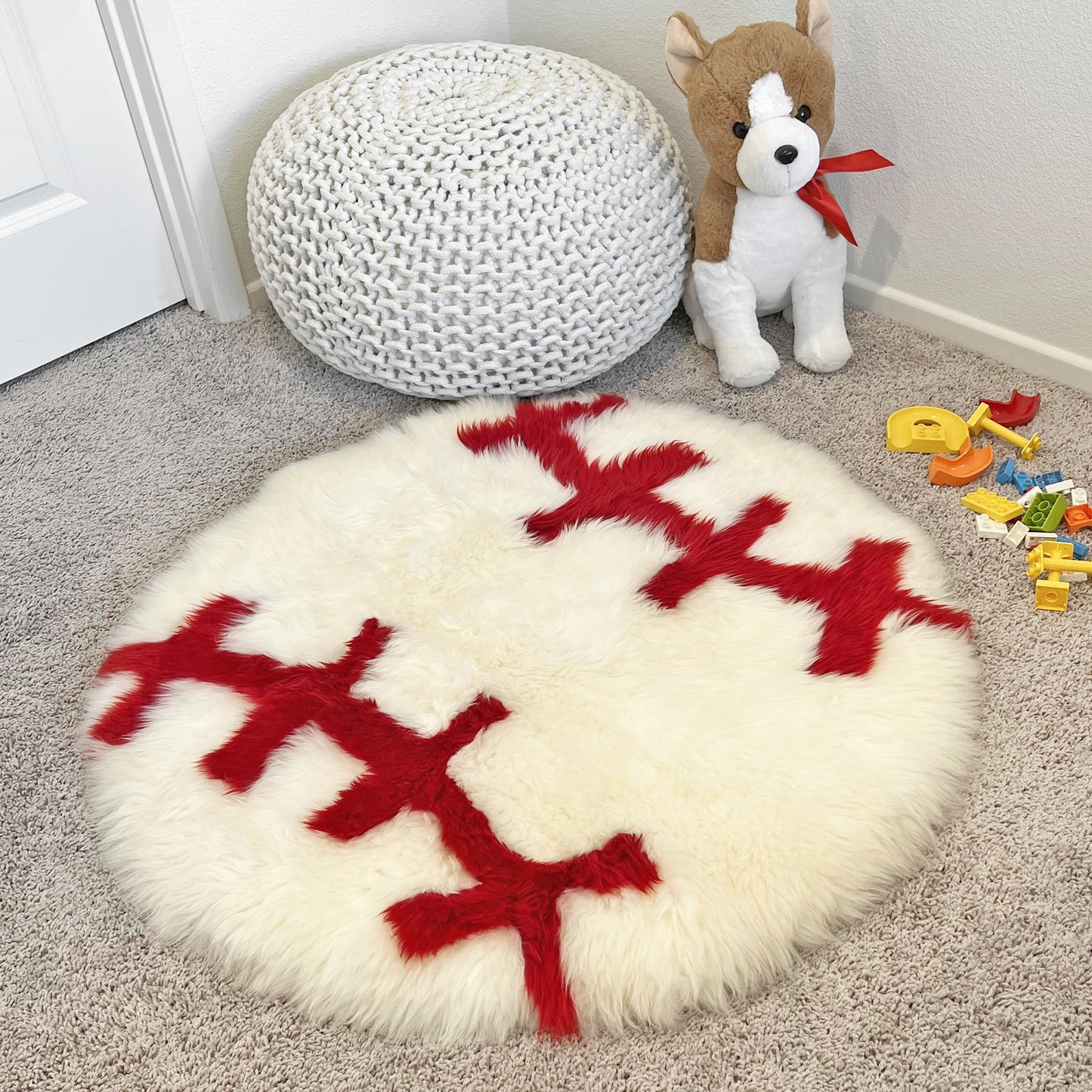 Bowron Sports-Themed Sheepskin Rug, Round 32 in., Baseball