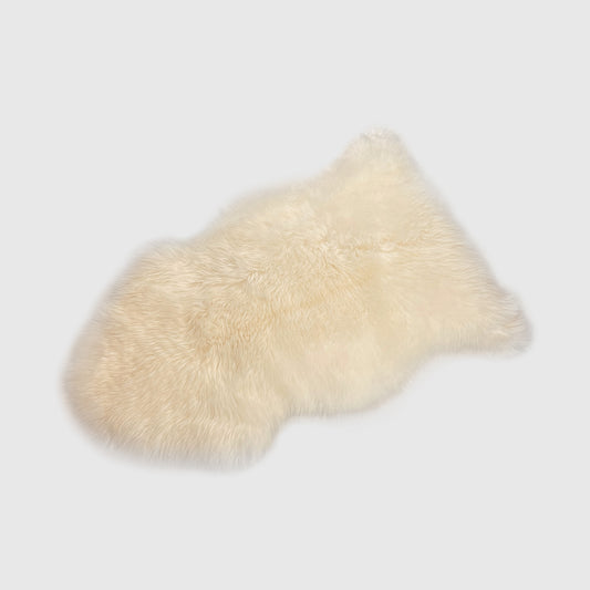 The Mood | Charlie Sheepskin Single Pelt Rug, Champagne